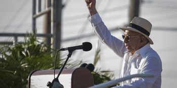 José Ramón Machado Ventura pronuncia las palabras centrales del acto por el 26 de Julio. Foto: Irene Pérez/ Cubadebate.