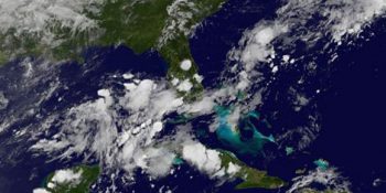 Emily avanza sobre La Florida. Foto: GOES Project Science/ vía INSMET.