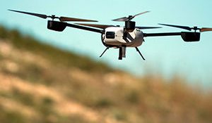 Los drones pueden ser utilizados para diversos fines. Foto tomada de Wondershare Filmora.