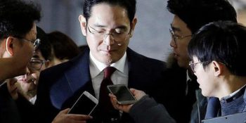 El Vicepresidente de Samsung, Lee Jae-Yong está acusado de soborno, perjurio, malversación de fondos y ocultación de activos en el extranjero.