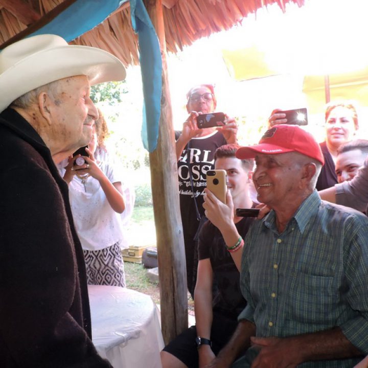 Mongo 90 años006