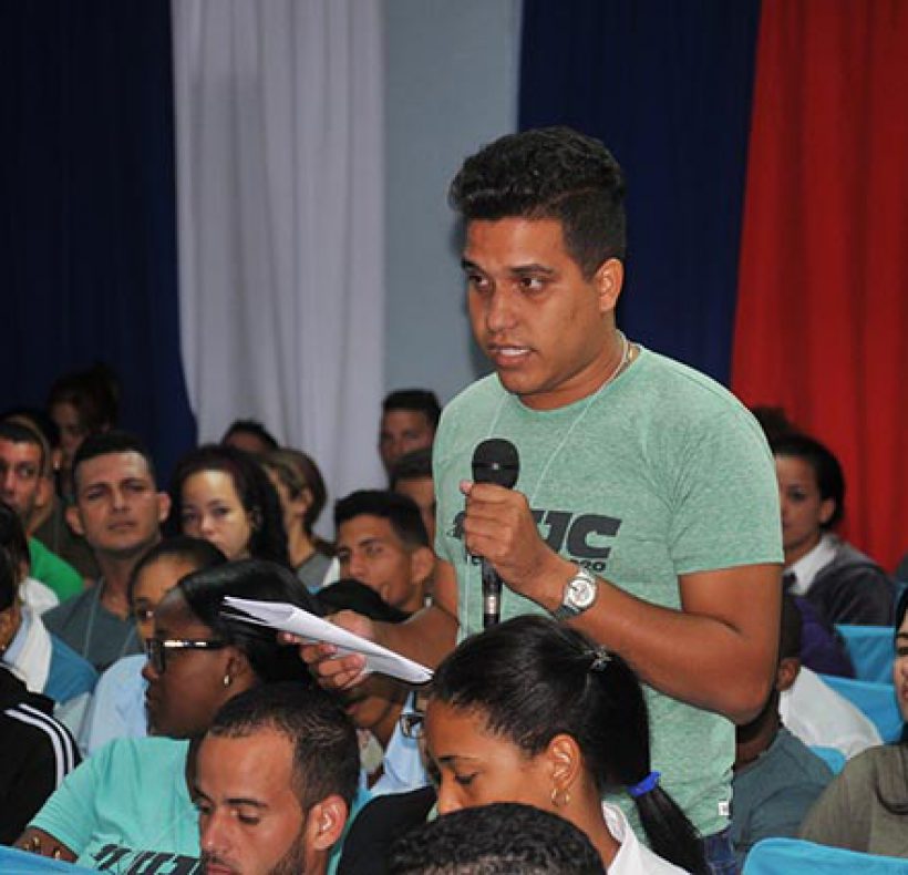 Asamblea Municipal UJC_01