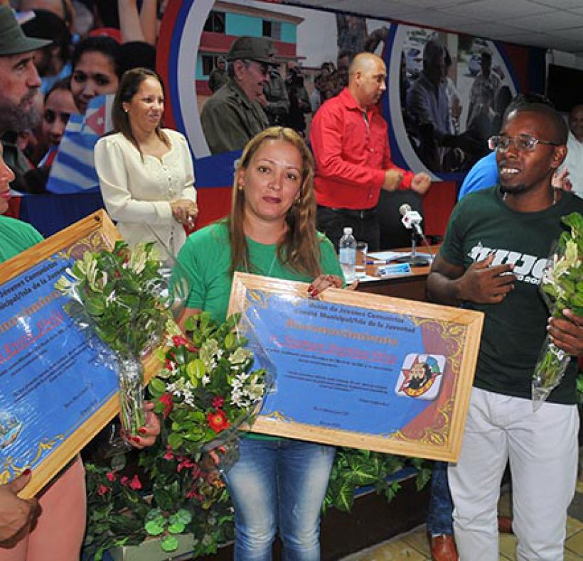 Asamblea Municipal UJC_11