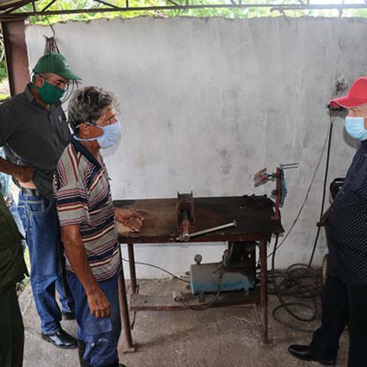 Recorrido de Vice Primer Ministro Jorge Luis Tapia Fonseca – fotos Yesmanis Vega Ávalos_08
