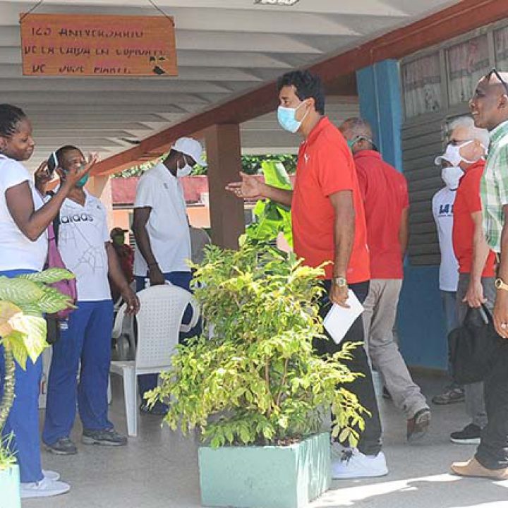 Visita a las intalaciones deportivas Viceprecidente 1ro del Inder.Foto Yoandris Delgado Matos (3)
