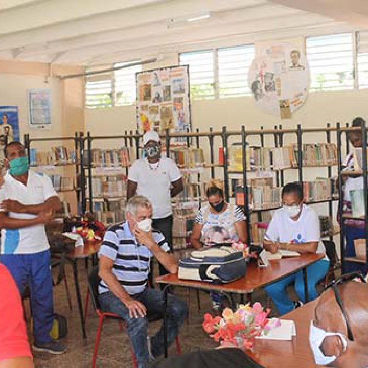 Visita a las intalaciones deportivas Viceprecidente 1ro del Inder.Foto Yoandris Delgado Matos (4)