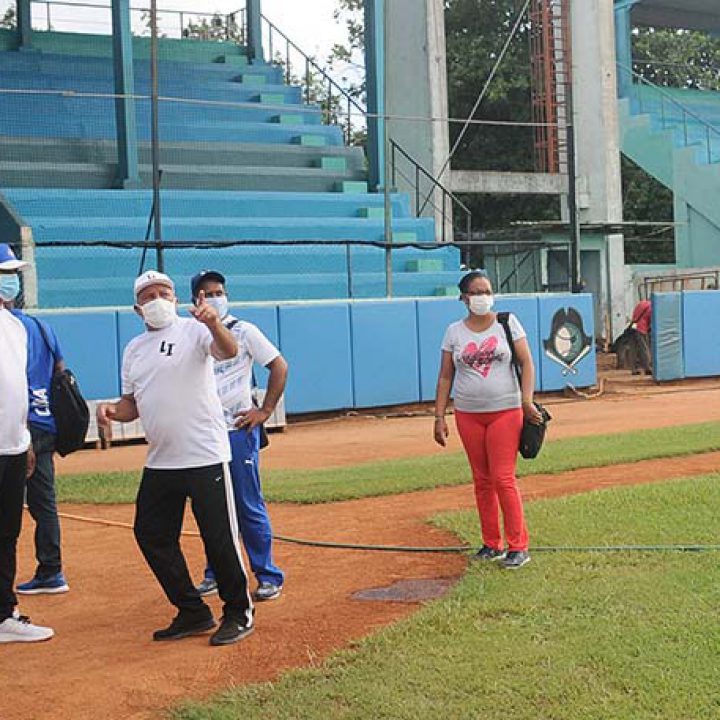 Visita a las intalaciones deportivas Viceprecidente 1ro del Inder.Foto Yoandris Delgado Matos (9)