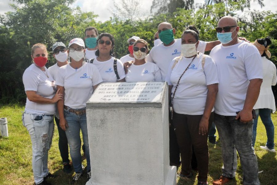 Presa Viet Nam Heroico 53 aniversario.Foto Yoandris Delgado Matos (8)(1)