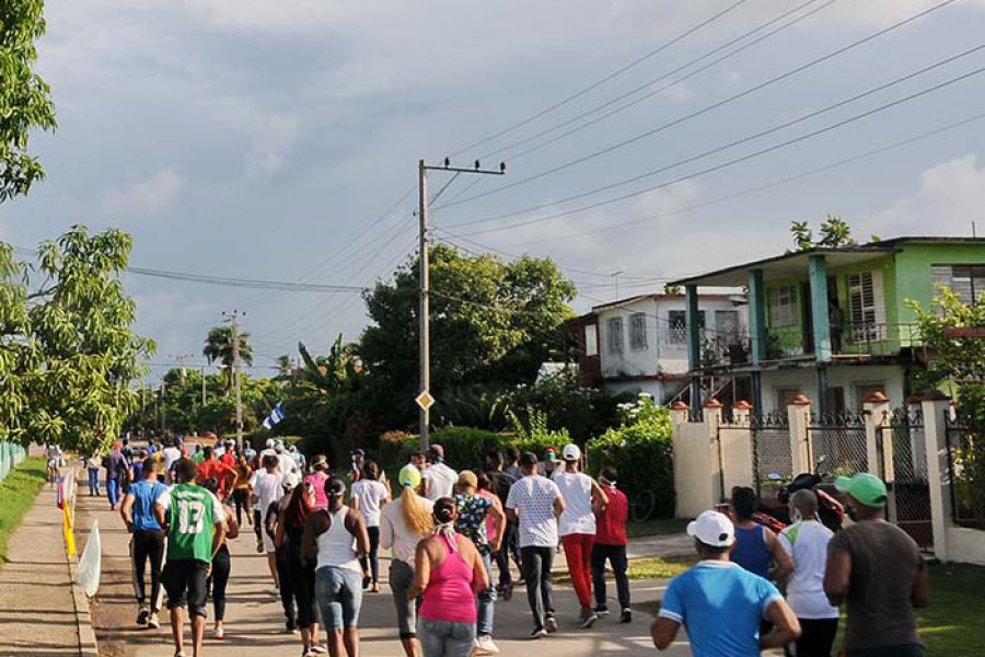 Marcha del INDER por el aniversario de los CDR.Fotos Yoandris Delgado Matos (4)