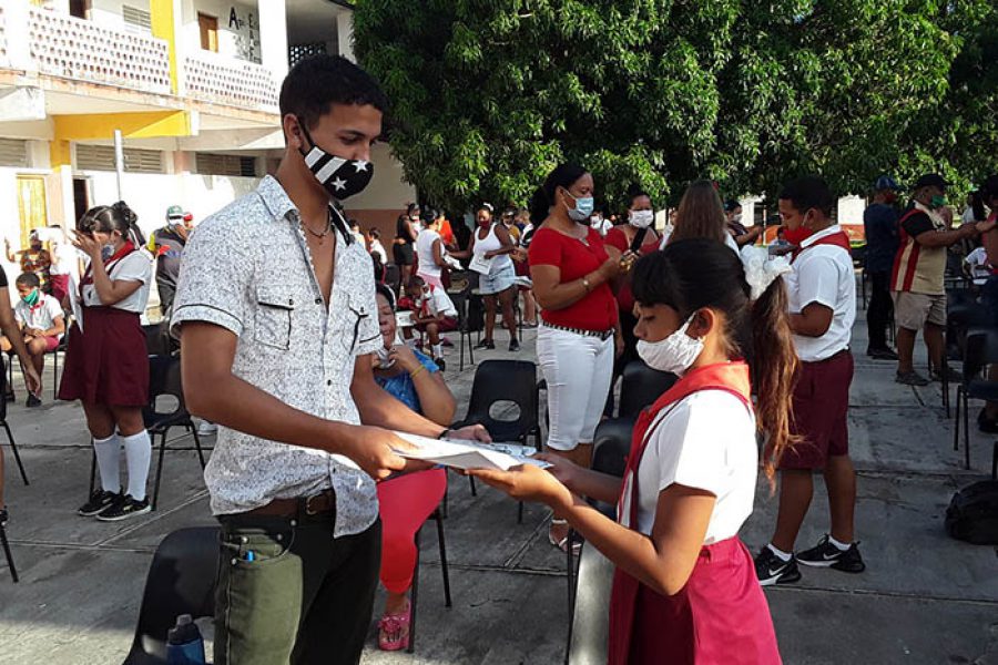 Graduaciones en tiempo de covid.Fotos Yoandris Delgado Matos (5)