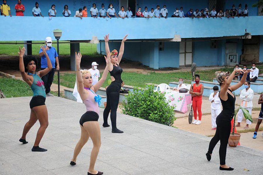 Gala inicio de jornada por el día de la Cultura Física. Fotos Yoandris Delgado Matos (10)