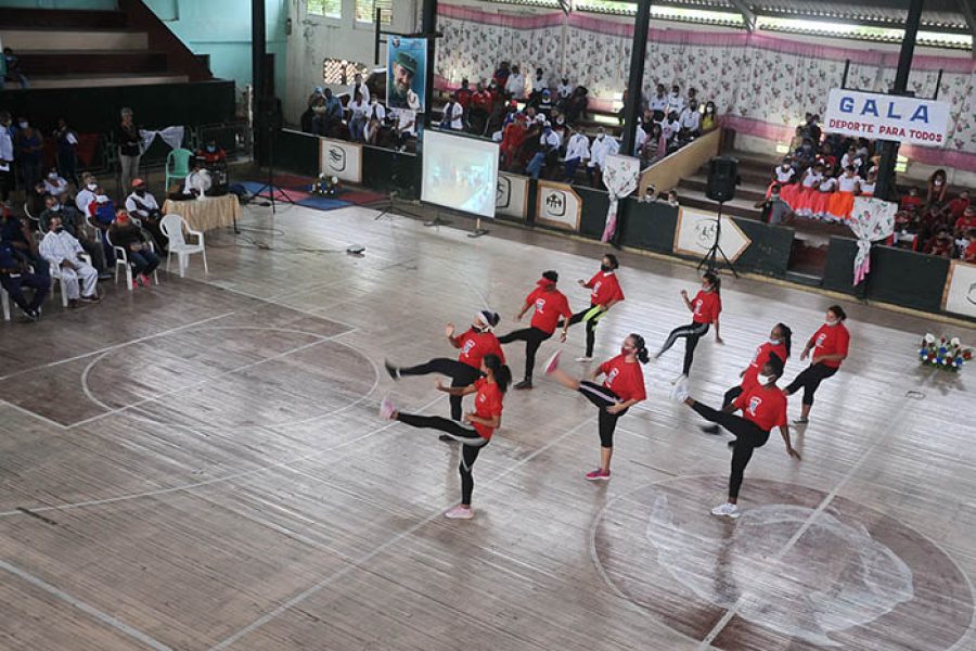 Representación por el día de la Cultura Física.Fotos Yoandris Delgado Matos (3)