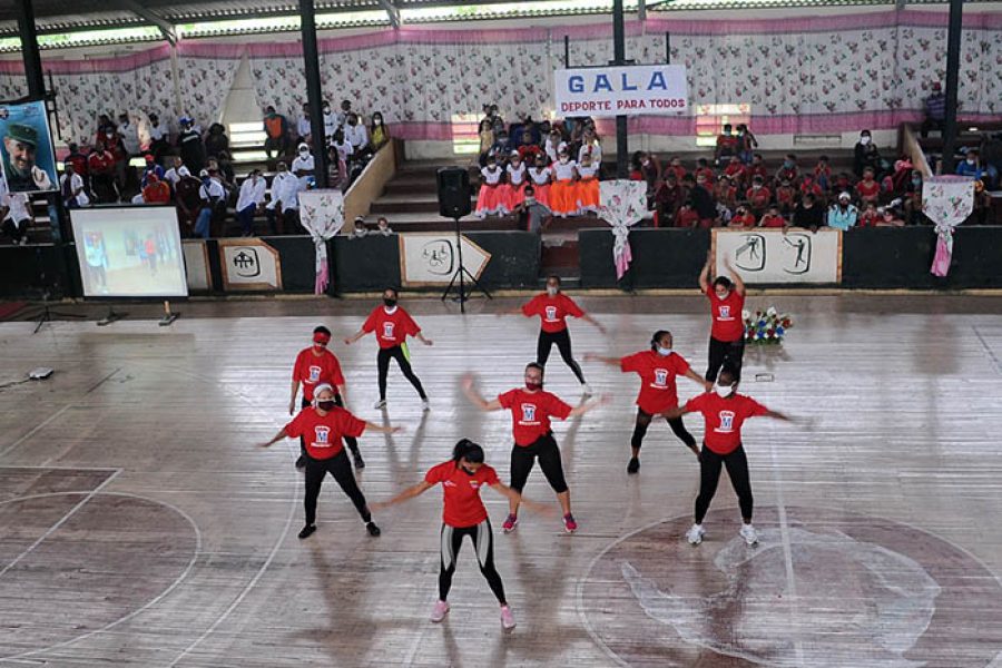 Representación por el día de la Cultura Física.Fotos Yoandris Delgado Matos (4)