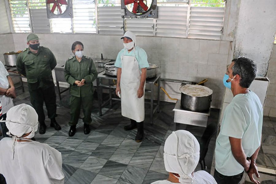 Recorrido del CDM por centros de aislamiento y zonas en cuarentena, fotos Yesmanis Vega Ávalos_1