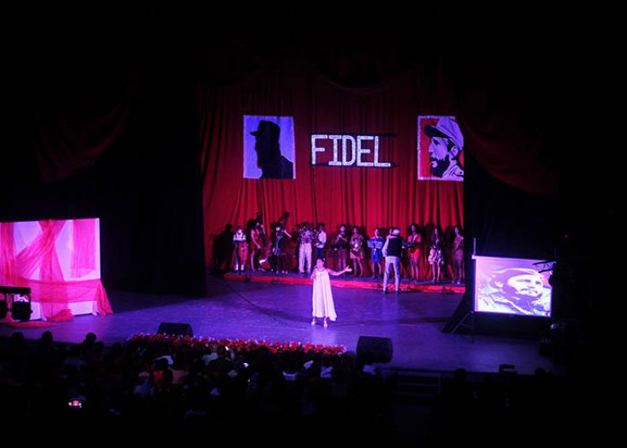Gala por el 95 nv del natalicio de Fidel, fotos Yesmanis Vega Àvalos_1