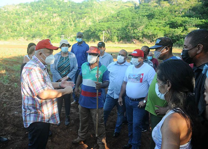 Recorrido del viceprimer ministro Jorge Luis Tapia Fonseca, fotos Yesmanis Vega Avalo_01