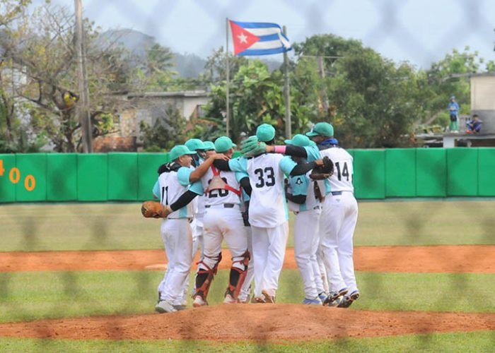 SNB IJV vs Holguín, fotos Yesmanis Vega Avalo_08