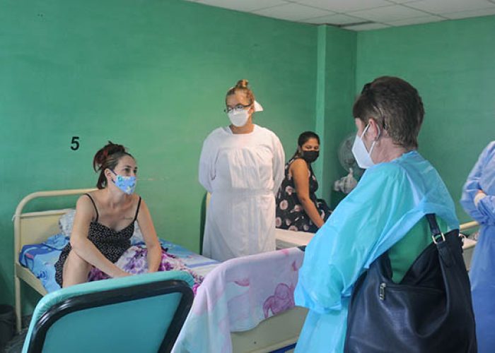 Visita sala de Madres recien paridas.Foto Yoandris Delgado Matos (1)