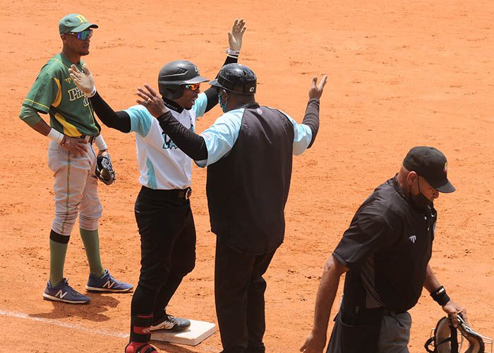 Serie de Beisbol Isla vs Pinar.Fotos Yoandris Delgado Matos (6)