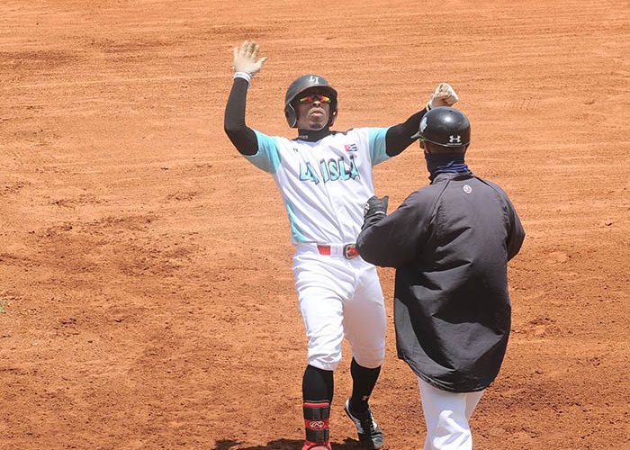 Serie de béisbol Industriales Vs Isla.Fotos Yoandris Delgado Matos (1)