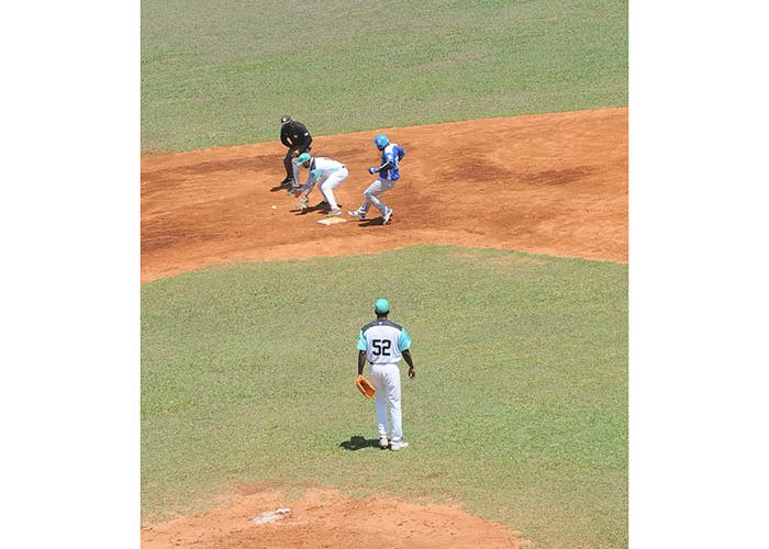 Serie de béisbol Industriales Vs Isla.Fotos Yoandris Delgado Matos (6)