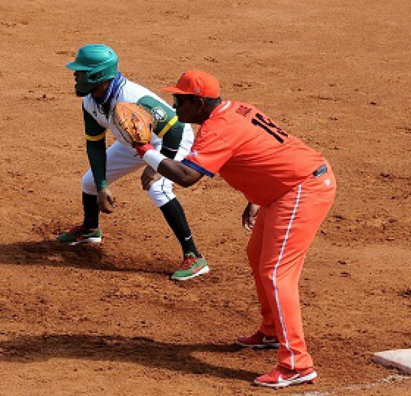 Liga Élite del Beisbol Cubano Vegueros vs Centrales (82)