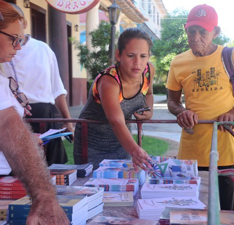 Lectura de verano. Foto Yoandris Delgado Matos (3)