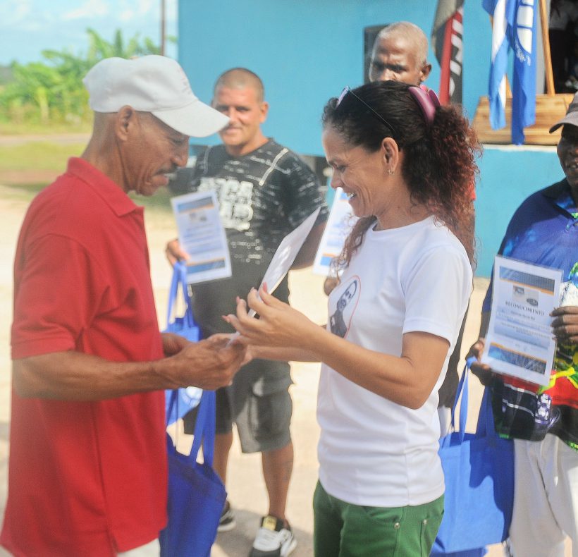 Inauguración nuevos servicios comunidad 44, fotos Yesmanis Vega Avalo