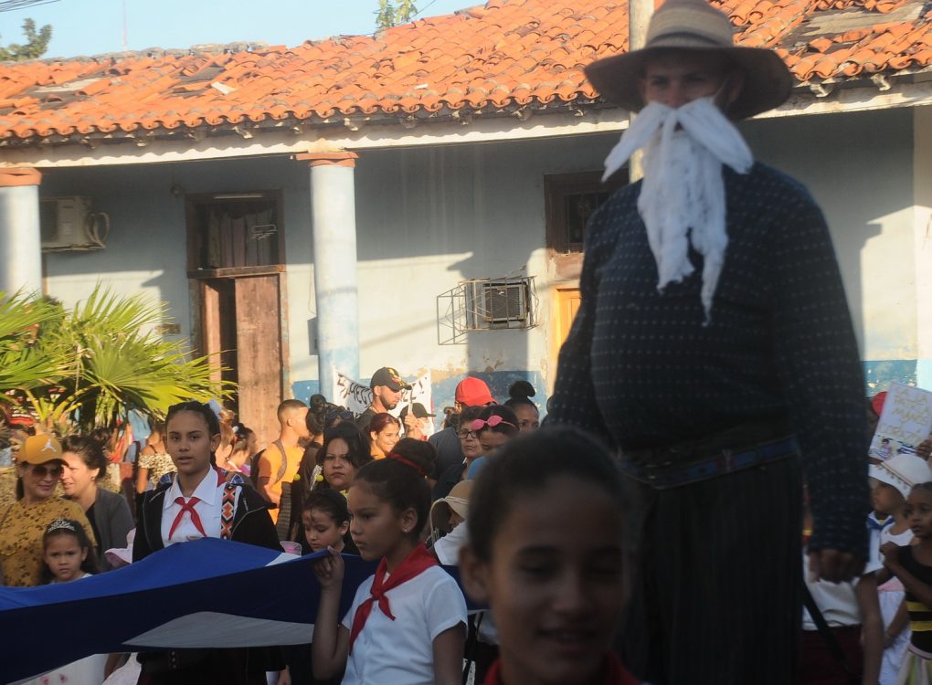 Desfile Martiano. Foto Yoandris Delgado Matos (5)