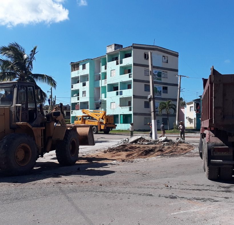 Remodelaciòn en la esquina de 41 y 32, por un 26 en el 24. Foto Yoandris Delgado Matos (1)