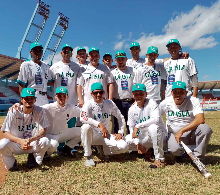 Victoria lo vio – Isla Torneo Softbol02