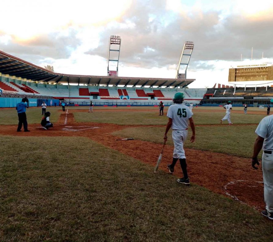 Victoria lo vio – Isla Torneo Softbol04