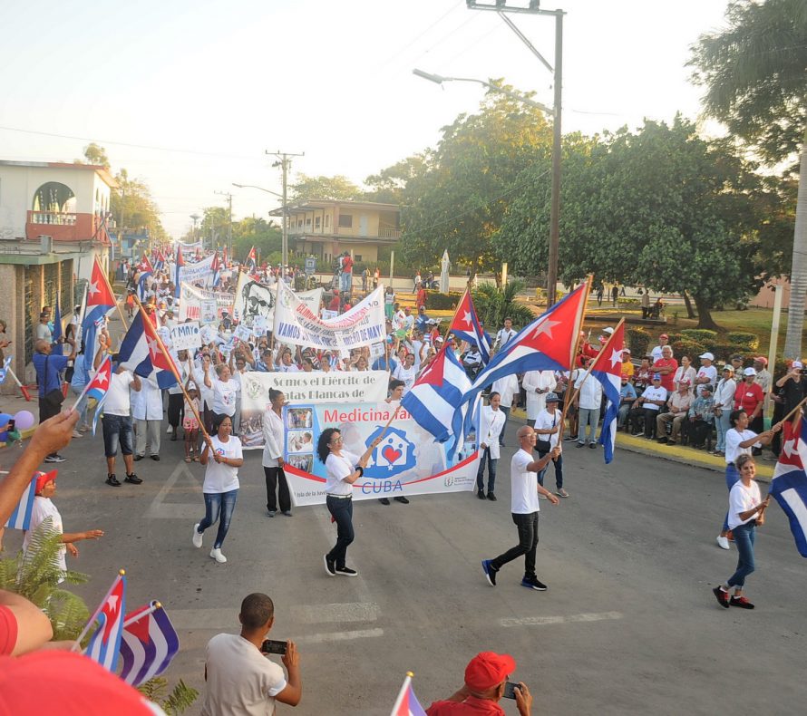 Desfile 1 de Mayo, fotos Yesmanis Vega Avalo_09