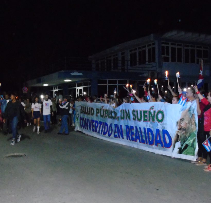 Marcha de las antorchas.Foto Yoandris Delgado Matos,