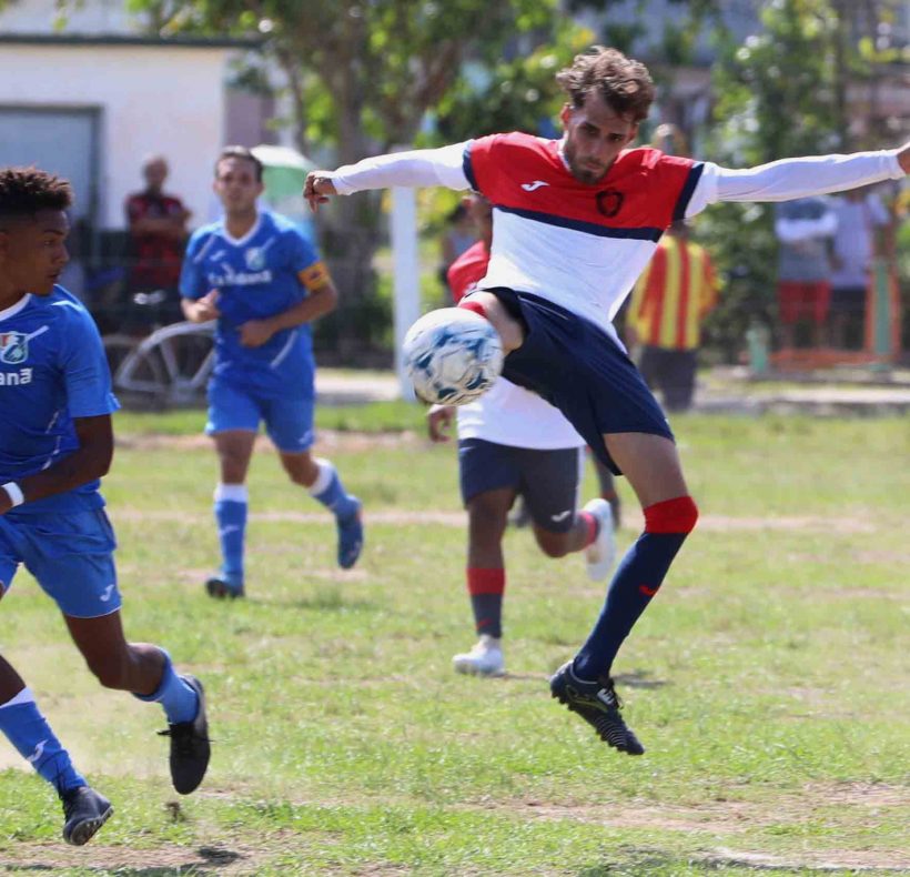 Fútbol Isla vs Habana (219)