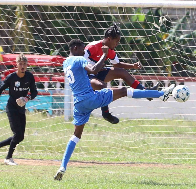 Fútbol Isla vs Habana (239)