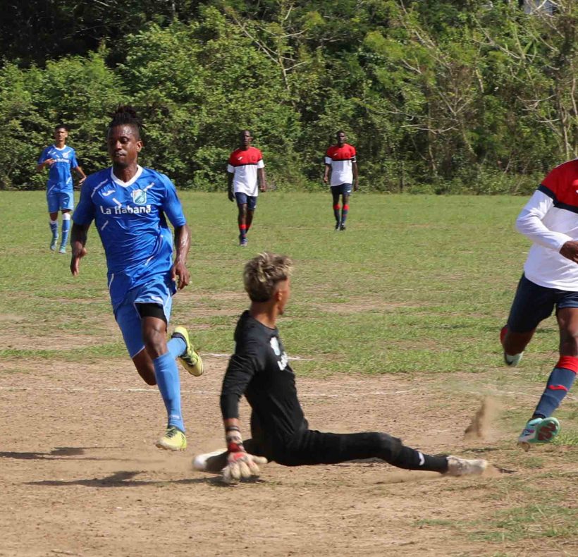 Fútbol Isla vs Habana (94)