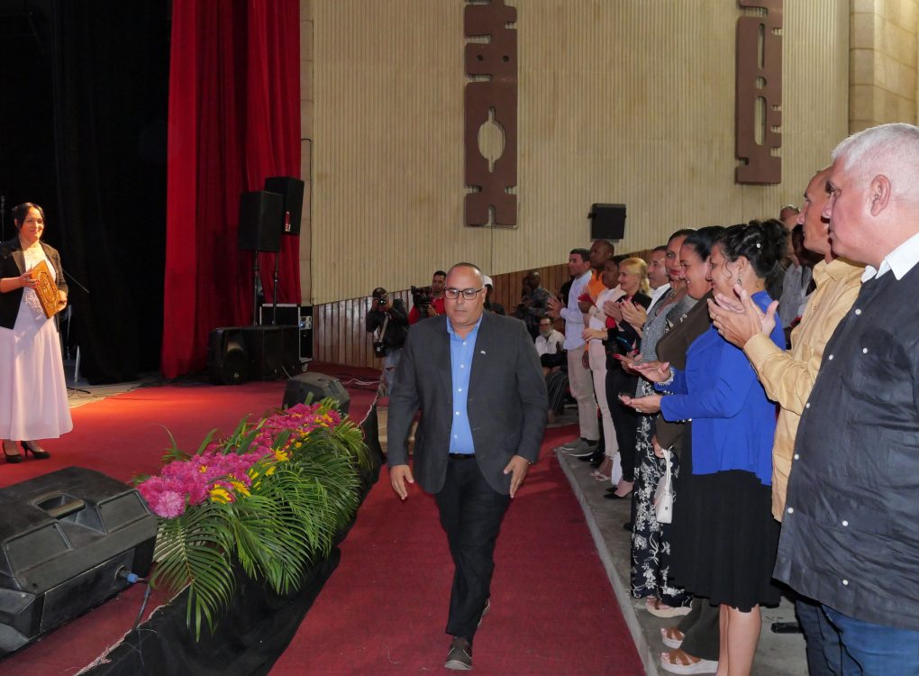 Asamblea Solemne Poder Popular – 195 Nueva Gerona (143)