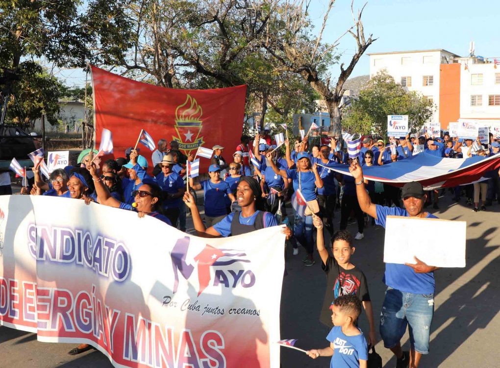 DESFILE 1ro DE MAYO ISLA DE LA JUVENTUD (64)