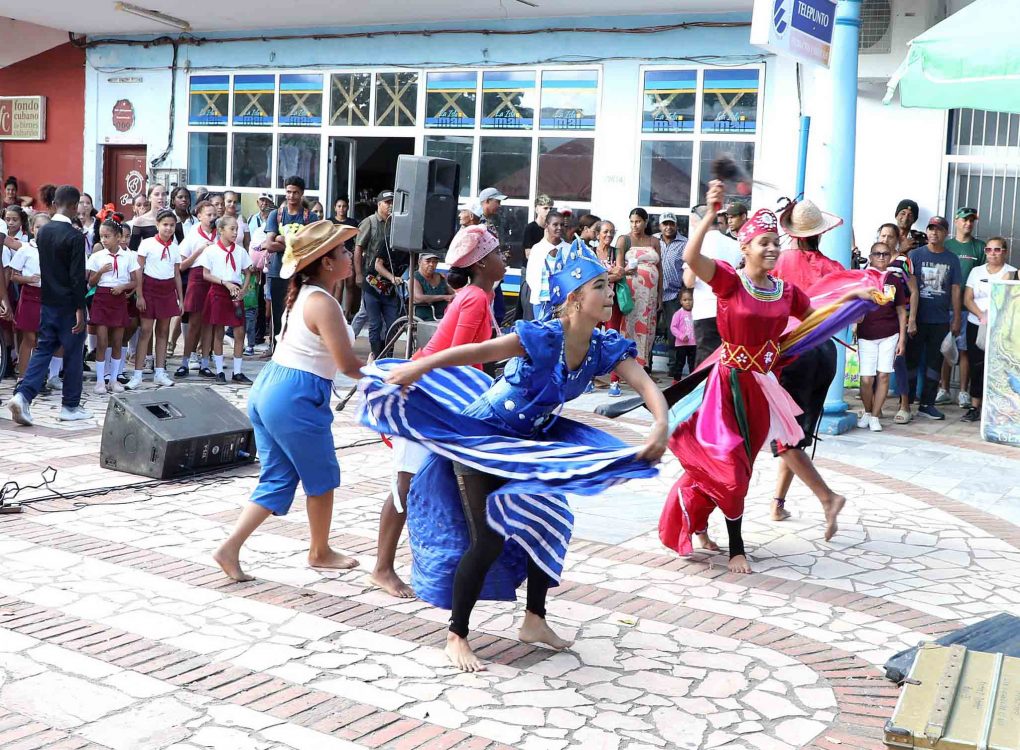 DÍA CULT CUBANA INF OCT (15)